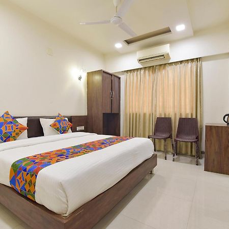 Fabhotel A1 Plaza Ахмедабад Екстериор снимка
